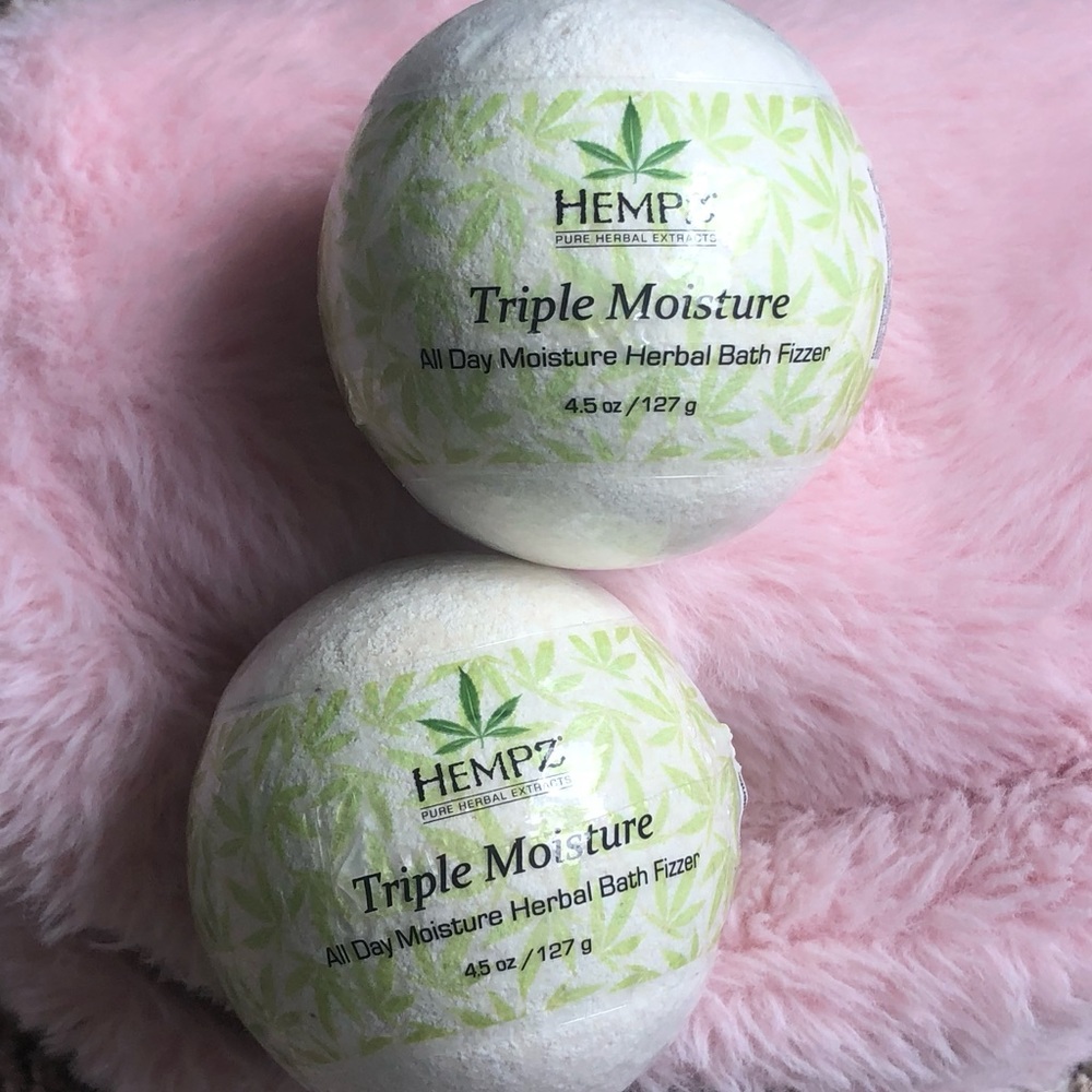 ( set of 2) HEMPz herbal bath bomb. Bath fizzers.
